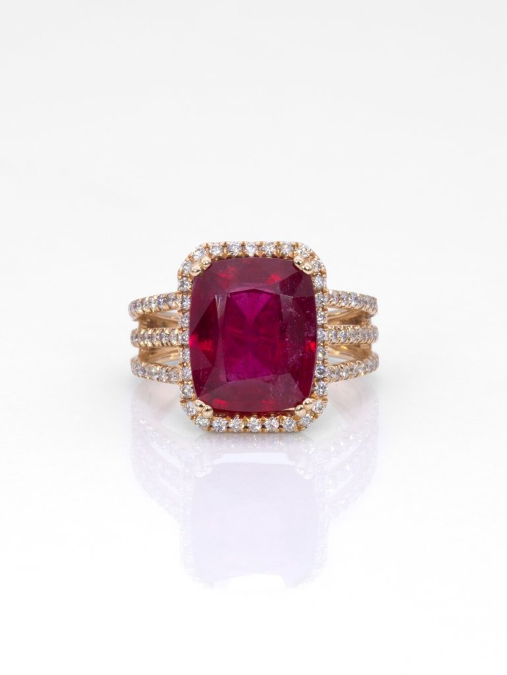 7.6Ct Madagascar Ruby Ring with Earth-Mined Diamond Accents: Solid 14K Gold